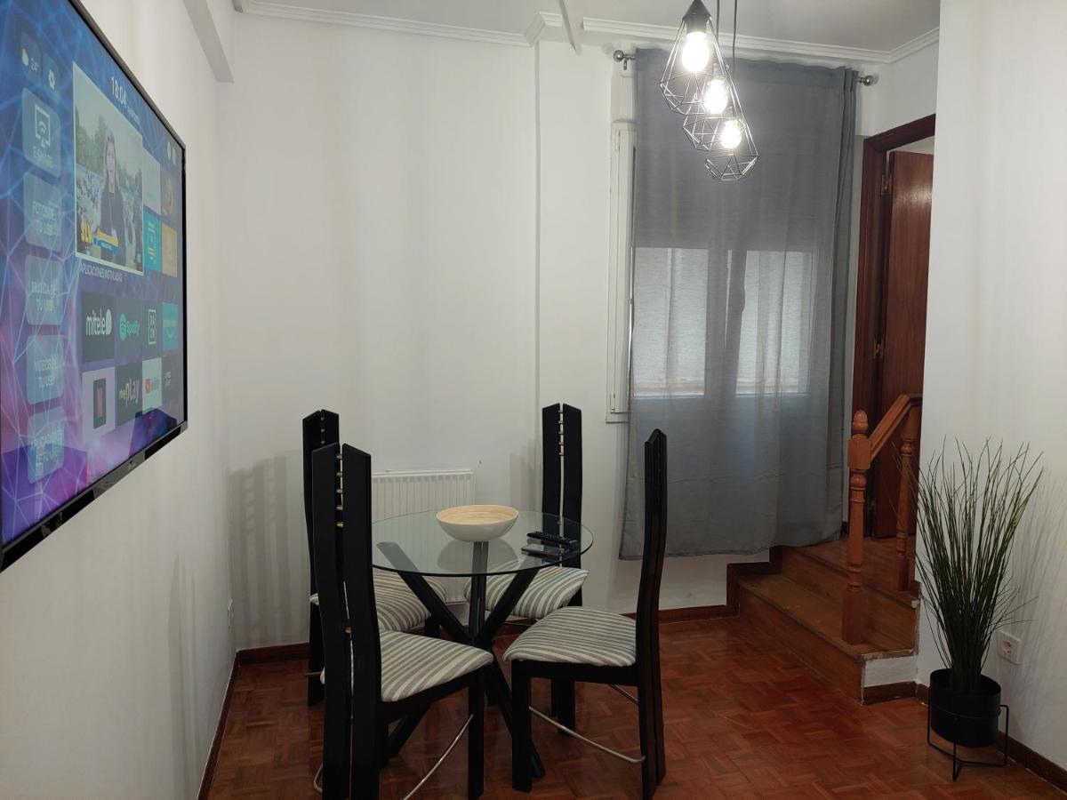 Apartamento Piso luminoso, amplio y tranquilo en Casco Viejo Bilbao Exterior foto