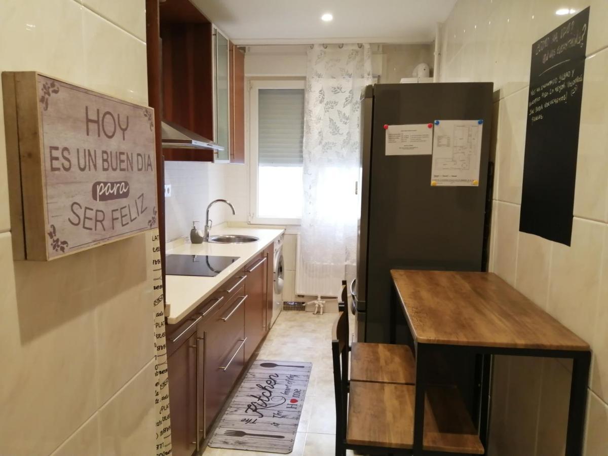 Apartamento Piso luminoso, amplio y tranquilo en Casco Viejo Bilbao Exterior foto